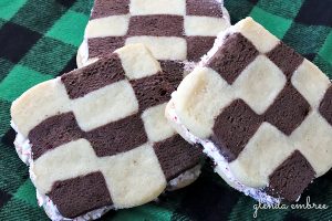 checkerboard sandwich cookie