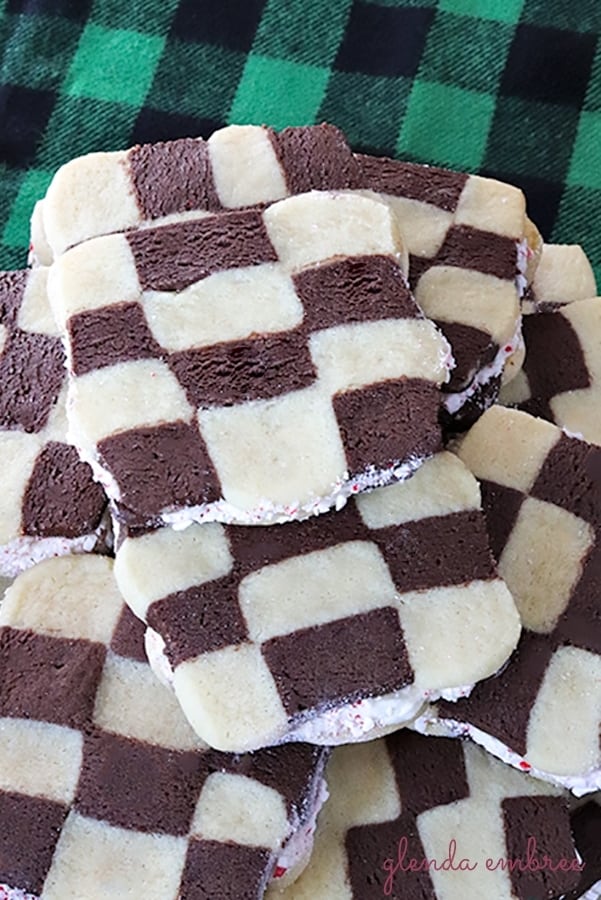 checkerboard sandwich cookies