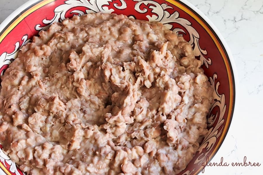 https://glendaembree.com/wp-content/uploads/2020/01/refried-beans-horizontal.jpg