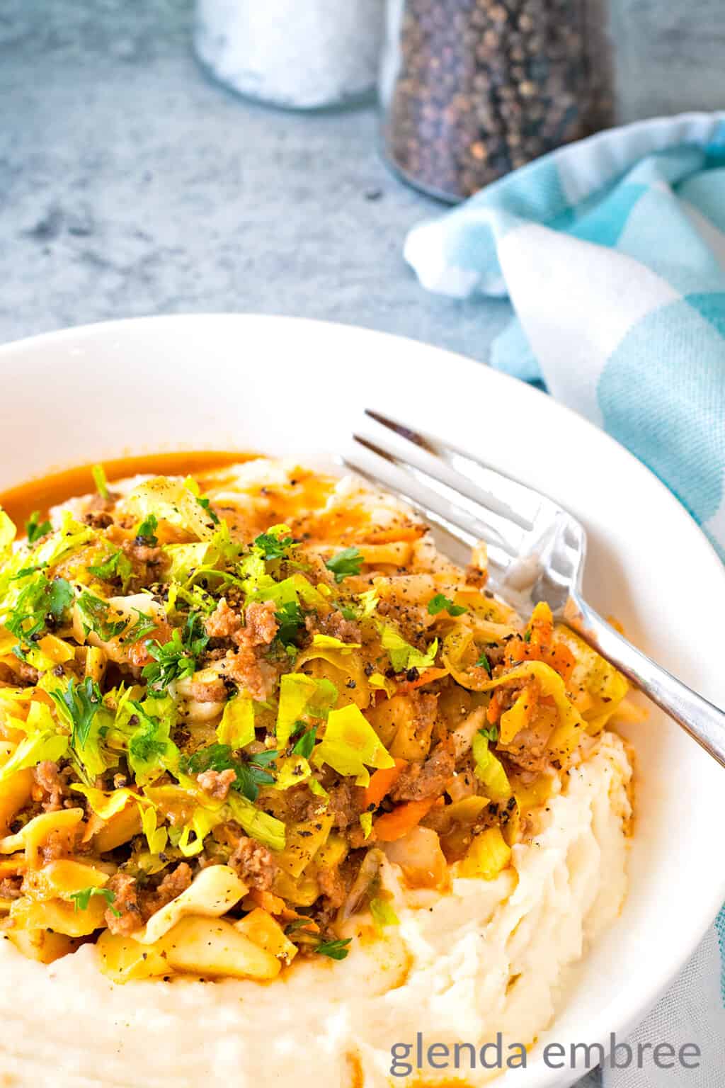 Ground Beef and Cabbage, One Pot 30Minute Easy Recipe Glenda Embree